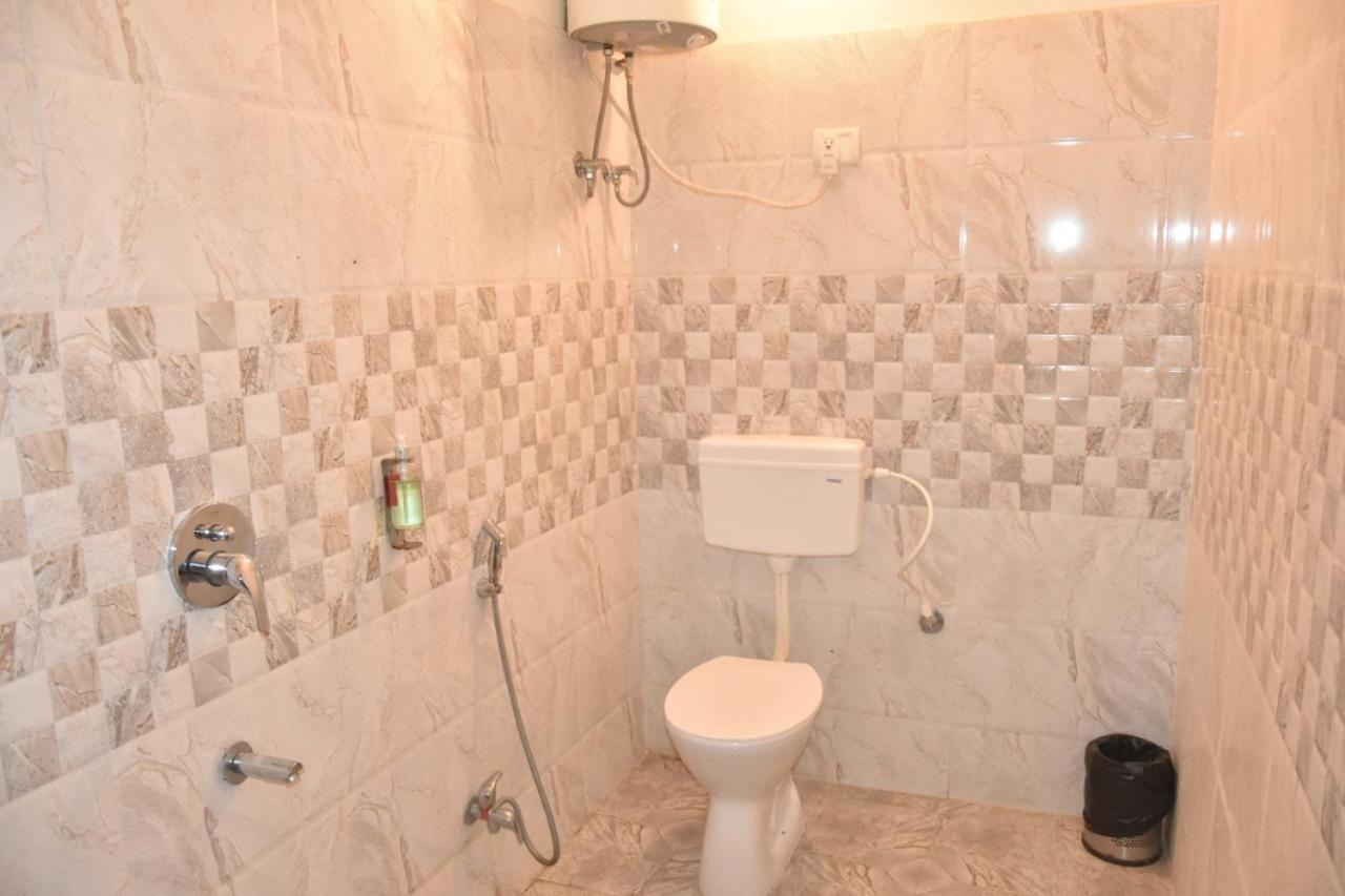 Hotel Yug Residency Varanasi Exterior photo